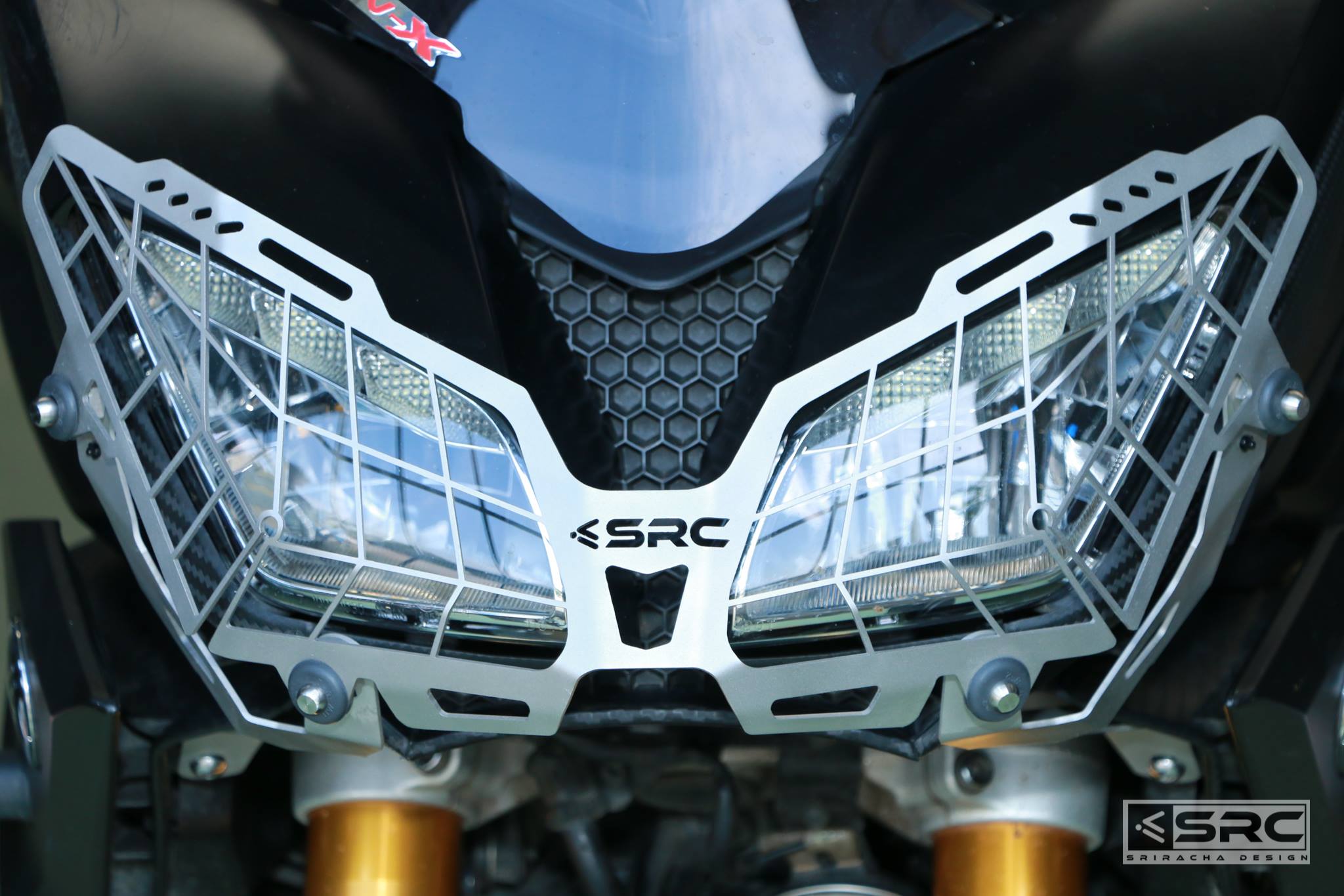 GUAIMI Candado de casco de motocicleta antirrobo para casco MT-09 Tracer  2015-2020 XSR900 2016-2020 Tracer 900 2018-2020 (no compatible con GT) -  Rojo